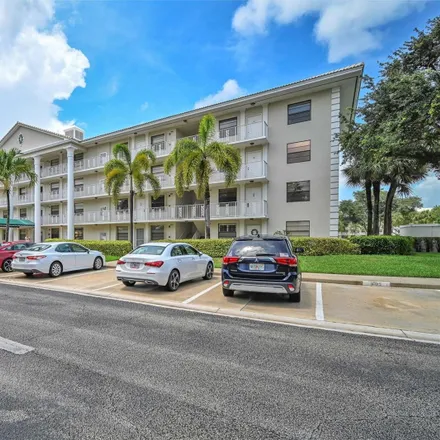 Buy this 2 bed condo on 6201 West Camino Real in Boca Del Mar, Palm Beach County