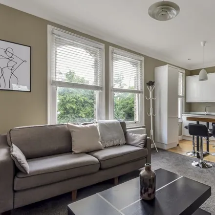 Rent this 2 bed apartment on 21 Girdlers Road in London, W14 0PS