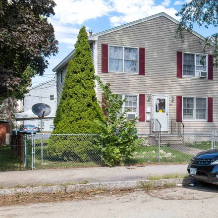 Buy this 4 bed duplex on 266 Bell Street in Manchester, NH 03103