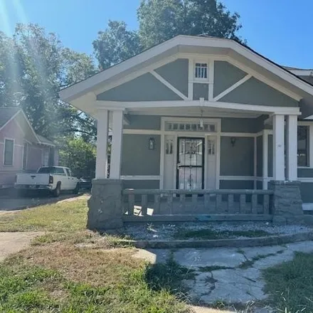 Buy this 4 bed house on 1541 Netherwood Avenue in Memphis, TN 38106
