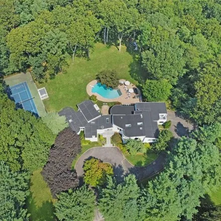 Image 3 - 5 Dowling Court, Village of Old Westbury, North Hempstead, NY 11568, USA - House for sale
