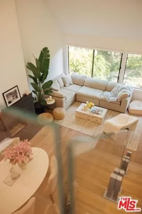 Image 7 - The Courtyards, 950 North Kings Road, West Hollywood, CA 90069, USA - Condo for rent