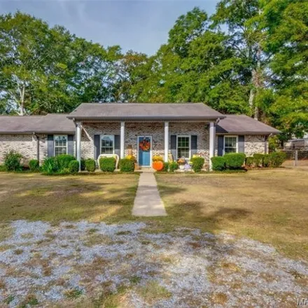 Buy this 4 bed house on 1827 Yellow Leaf Road in Clanton, AL 35045