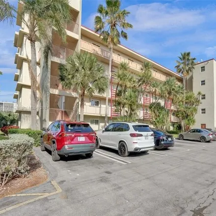 Buy this 2 bed condo on 2153 South Cypress Bend Drive in Pompano Beach, FL 33069