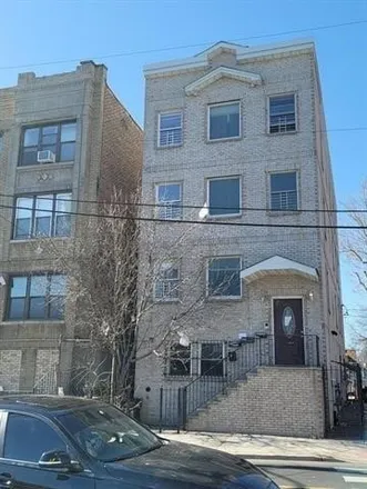 Rent this 3 bed house on Trinity Faith Church in Dwight Street, West Bergen