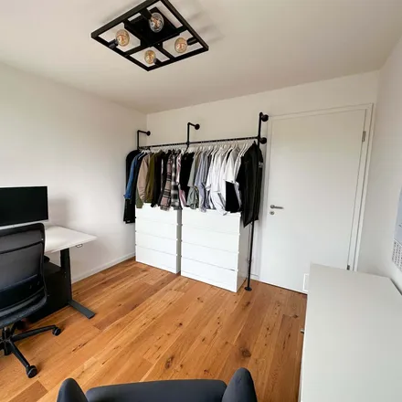 Rent this 4 bed apartment on Radickestraße 28 in 21079 Hamburg, Germany