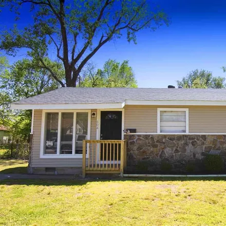 Rent this 3 bed house on 604 Dorothy Drive in Lansbrook, North Little Rock
