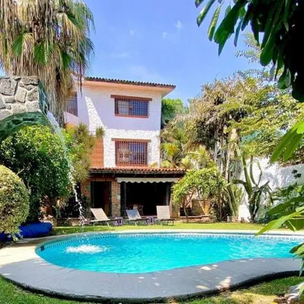 Buy this 3 bed house on Piezo Rodo in Burgos Bugambilias, 62760 Tres de Mayo