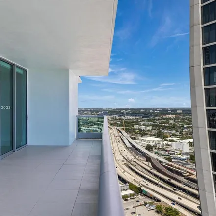 Image 6 - 944 Biscayne Boulevard, HMS Bounty, Miami, FL 33132, USA - Apartment for rent