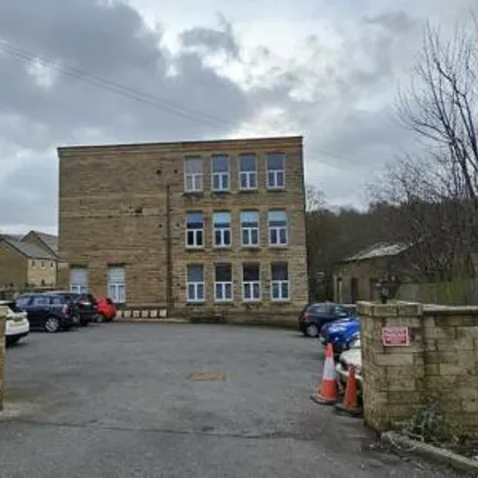 Image 2 - Charlestown Road, Glossop, SK13 8LD, United Kingdom - Apartment for sale