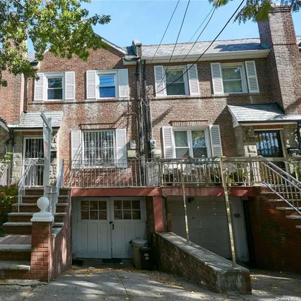 Image 1 - 4200 Bruner Avenue, New York, NY 10466, USA - House for sale