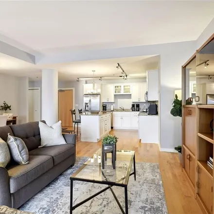 Buy this 3 bed loft on The Bridgewater in 1010 Washington Avenue South, Minneapolis