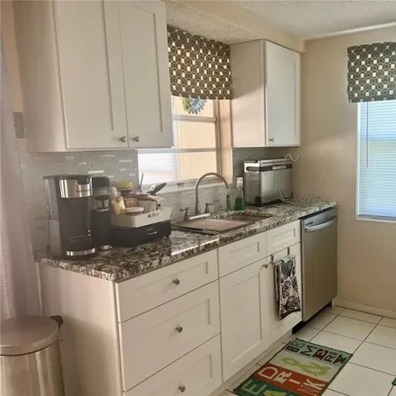 Image 7 - 3800 Star Island Drive, Holiday, FL 34691, USA - House for rent
