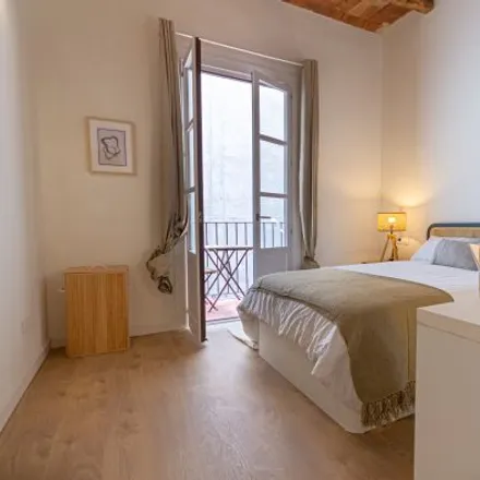 Rent this 3 bed room on Carrer de València in 80, 08001 Barcelona