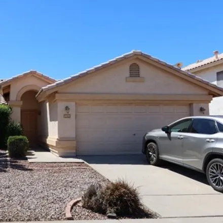 Rent this 3 bed house on 1079 West Raven Drive in Chandler, AZ 85286
