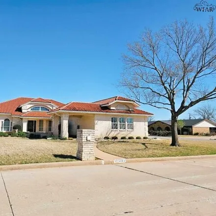 Buy this 4 bed house on 1404 Cardinal Lane in Burkburnett, TX 76354