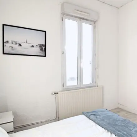 Image 5 - 46 Rue Bonnefin, 33100 Bordeaux, France - Room for rent
