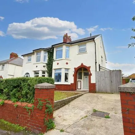 Buy this 4 bed duplex on Clive Place in Penarth, CF64 1AW
