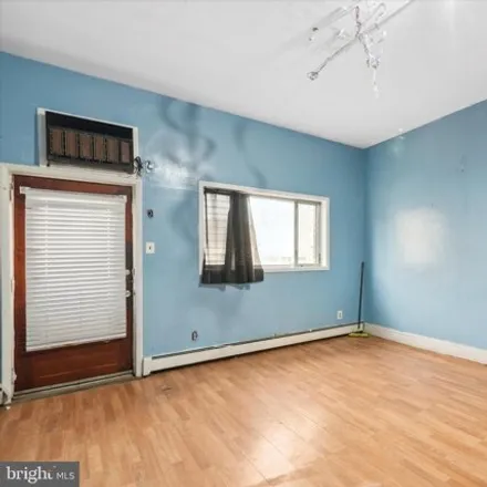 Image 3 - 6412 Vine Street, Philadelphia, PA 19139, USA - House for sale