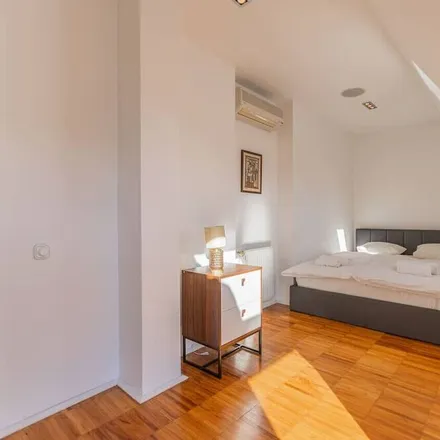 Rent this 2 bed apartment on Budapest-Nyugati in Budapest, Nyugati aluljáró