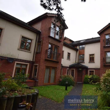 Rent this 2 bed apartment on Thorndyke Walk in Prestwich, M25 0PH