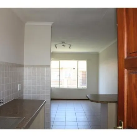 Image 5 - Aquarius Avenue, Reyno Ridge, eMalahleni, 1035, South Africa - Apartment for rent
