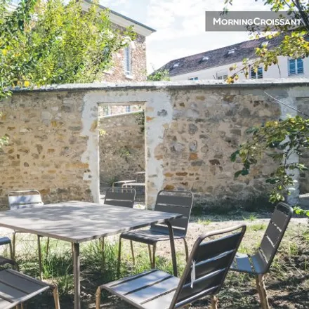 Rent this 1 bed apartment on Fontainebleau in Plaine de la Chambre, IDF
