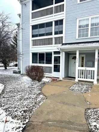 Rent this 2 bed condo on North Drive East in Marshall, MI 49068