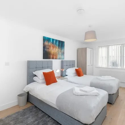Image 9 - Iver, SL0 0DJ, United Kingdom - Apartment for rent
