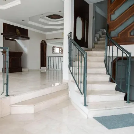 Rent this 4 bed house on Propiedad de la Universidad de Guayaquil in Luis Orrantia Cornejo, 090506