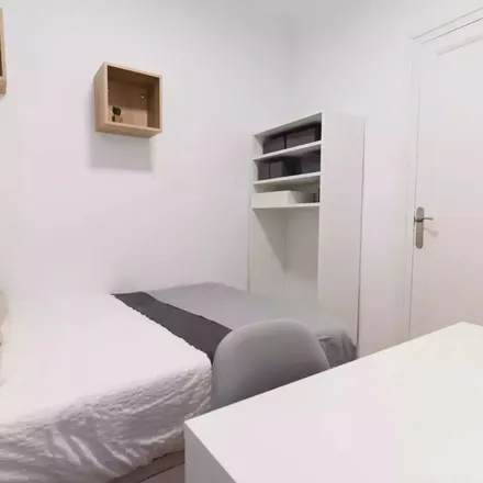 Rent this 4 bed apartment on Carrer de Vallseca in 20, 08001 Barcelona