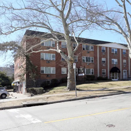 Rent this 1 bed apartment on 5050-5058 Wynnefield Ave