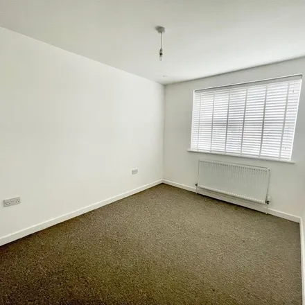 Image 6 - Station Road, West Wick, BS22 7AE, United Kingdom - Apartment for rent