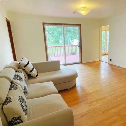 Rent this 4 bed house on 314 Taft Road in Cherry Hill, River Edge