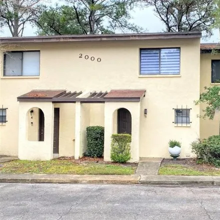 Buy this 2 bed townhouse on unnamed road in Gainesville, FL 32612