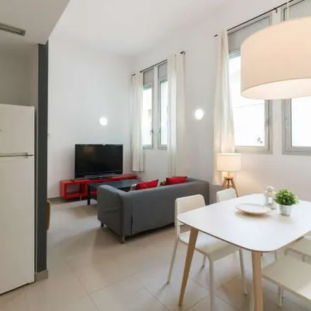 Image 7 - Carrer de Torrijos, 40, 08012 Barcelona, Spain - Apartment for rent