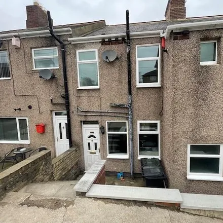 Rent this 3 bed townhouse on West Road in Prudhoe, NE42 6HZ