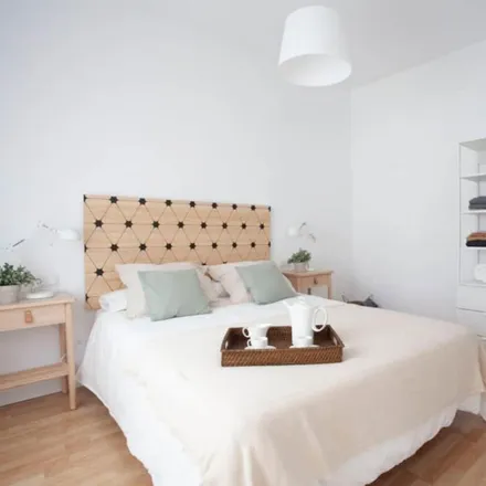Rent this 2 bed apartment on Ferreteria Diagonal in Carrer del Rosselló, 290
