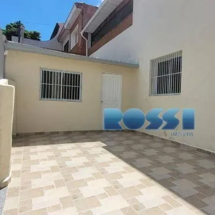 Rent this 2 bed house on Rua Torquato Tasso 472 in Vila Prudente, São Paulo - SP