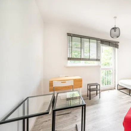 Rent this studio apartment on 127 Dames Road in London, E7 0EB