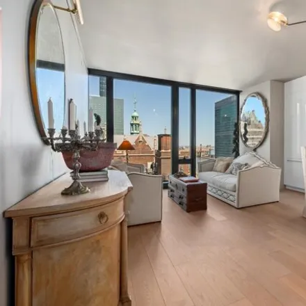 Image 1 - Queens-Midtown Tunnel, New York, NY 11109, USA - Condo for sale
