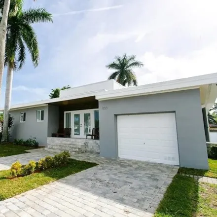 Rent this 4 bed house on 130 South 8th Avenue in Hollywood, FL 33019