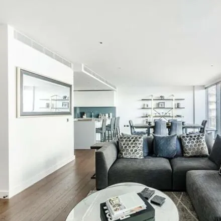 Image 6 - Chartwell House, Waterfront Drive, London, SW10 0BF, United Kingdom - Apartment for sale