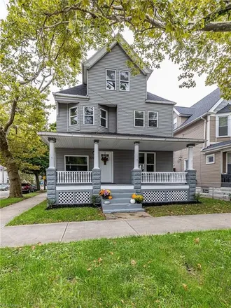Image 1 - 3301 Chatham Avenue, Cleveland, OH 44113, USA - House for sale