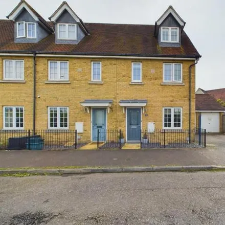Buy this 3 bed townhouse on Woden Avenue in Colchester, CO3 0QY