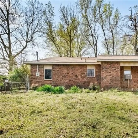 Buy this 3 bed house on 1407 N St in Barling, Arkansas