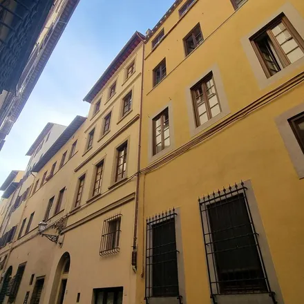 Image 2 - Borgo San Iacopo, 30 R, 50125 Florence FI, Italy - Apartment for rent