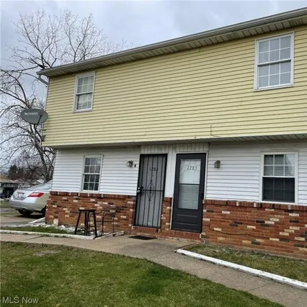 Buy this 4 bed house on 1233 Massachusetts Avenue in Lorain, OH 44052