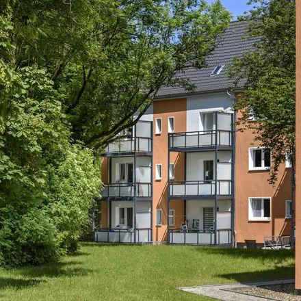 Rent this 2 bed apartment on Schölerpad 63 in 45143 Essen, Germany