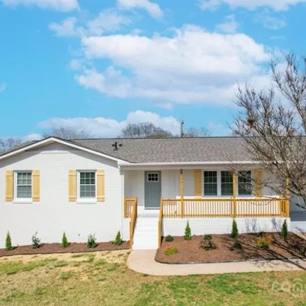 Buy this 4 bed house on 1344 Briarcliff Road in Shelby, NC 28152